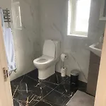 Modern Design شقة